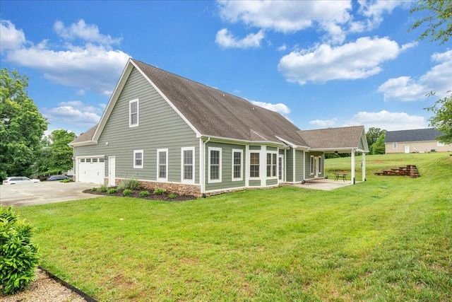 1250 Our Cove RD, Huddleston, VA 24104
