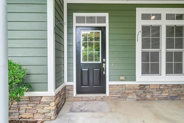 1250 Our Cove RD, Huddleston, VA 24104