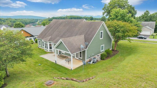 1250 Our Cove RD, Huddleston, VA 24104