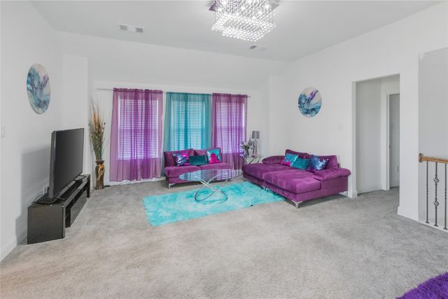 1105 Maverick Drive, Mansfield, TX 76063