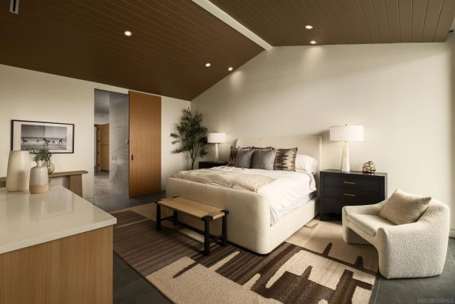 147 S Rios Ave, San Diego, CA 92075