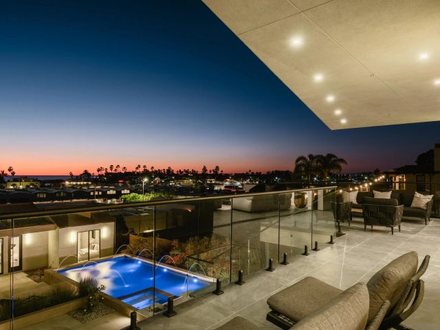 147 S Rios Ave, San Diego, CA 92075