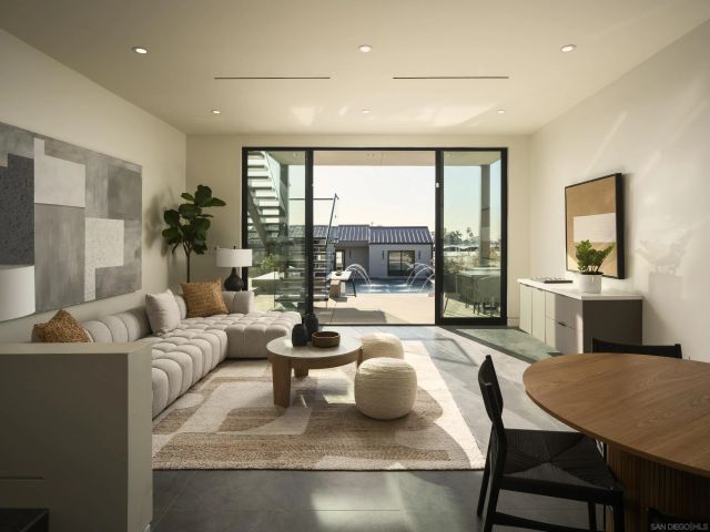 147 S Rios Ave, San Diego, CA 92075