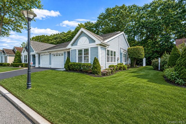 279 Glen Drive, Ridge, NY 11961