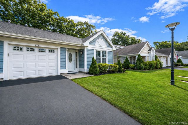 279 Glen Drive, Ridge, NY 11961