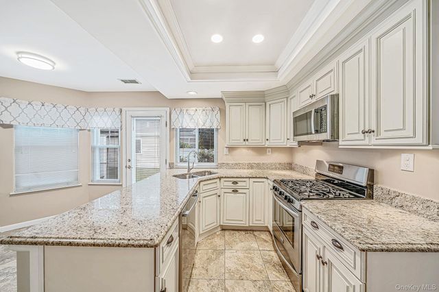 279 Glen Drive, Ridge, NY 11961