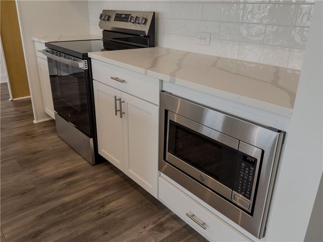 512 Sawnee Village Drive D54, Cumming, GA 30040