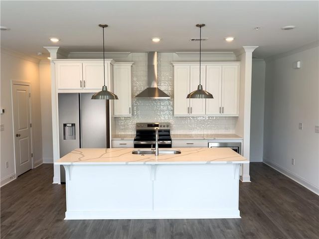 512 Sawnee Village Drive D54, Cumming, GA 30040