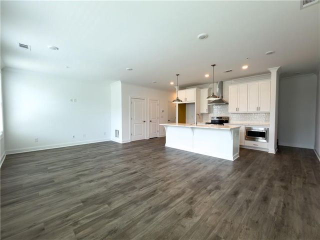 512 Sawnee Village Drive D54, Cumming, GA 30040