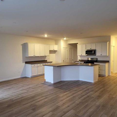 2227 Horseshoe Circle 2227, Naperville, IL 60564