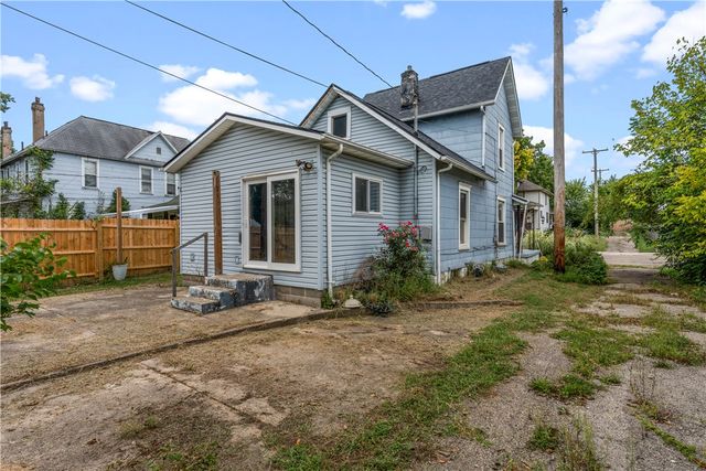 1217 W Mulberry Street, Springfield, OH 45506
