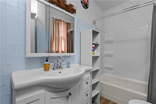 1217 W Mulberry Street, Springfield, OH 45506