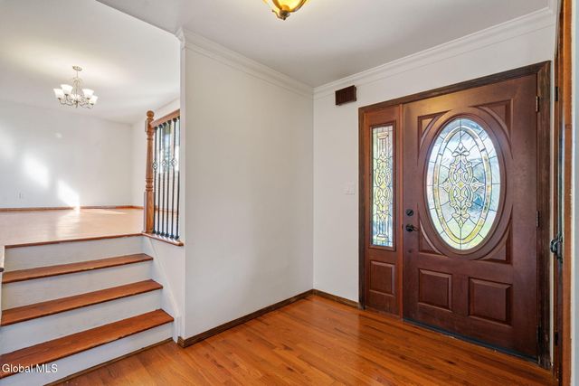 55 Alpine Drive, Colonie, NY 12110