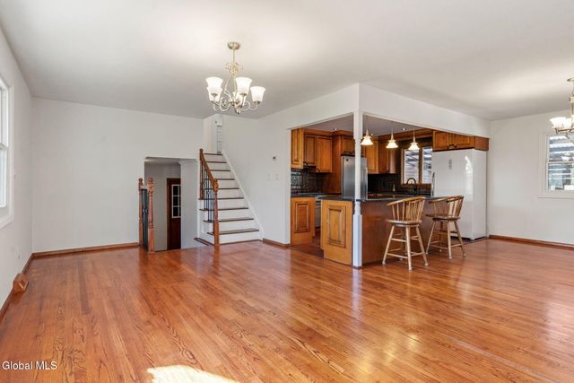 55 Alpine Drive, Colonie, NY 12110