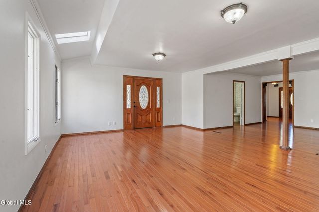 55 Alpine Drive, Colonie, NY 12110