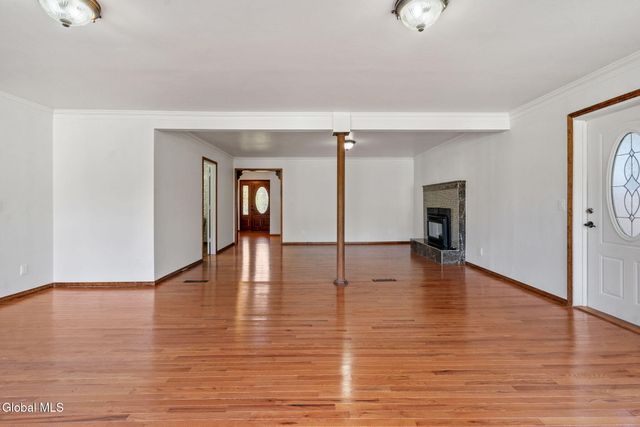 55 Alpine Drive, Colonie, NY 12110