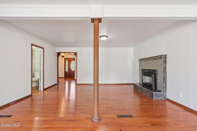 55 Alpine Drive, Colonie, NY 12110