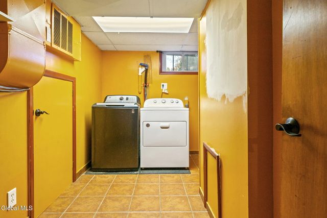 55 Alpine Drive, Colonie, NY 12110