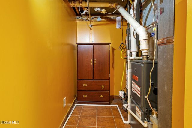 55 Alpine Drive, Colonie, NY 12110