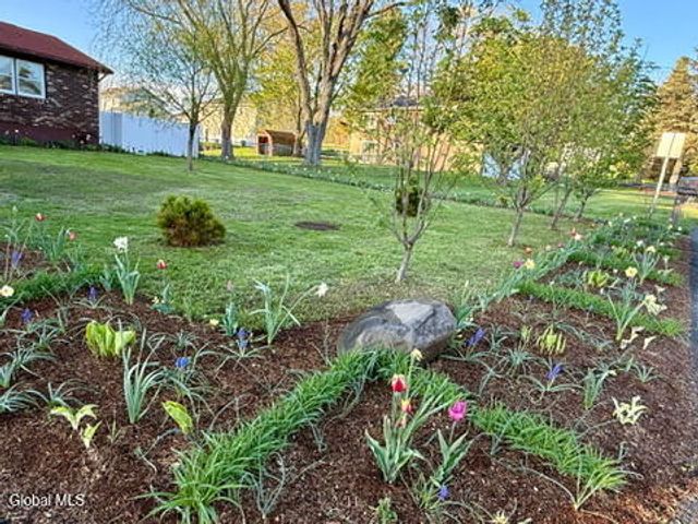 55 Alpine Drive, Colonie, NY 12110