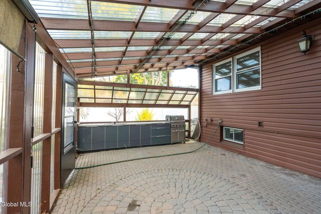 55 Alpine Drive, Colonie, NY 12110