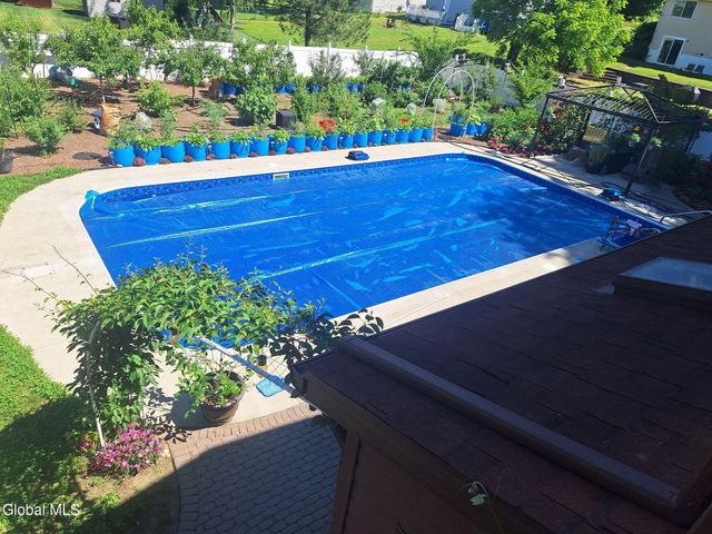 55 Alpine Drive, Colonie, NY 12110