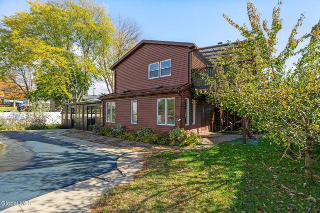 55 Alpine Drive, Colonie, NY 12110