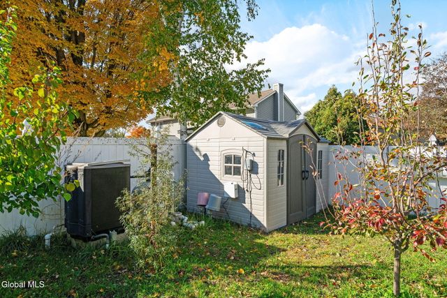 55 Alpine Drive, Colonie, NY 12110