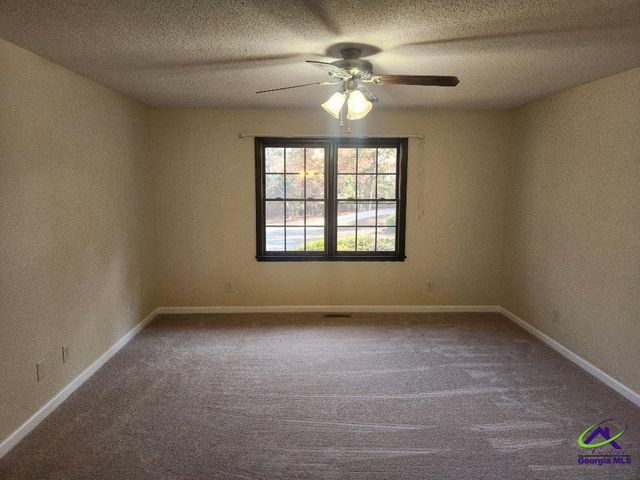 104 Oak Forest Court, Warner Robins, GA 31088