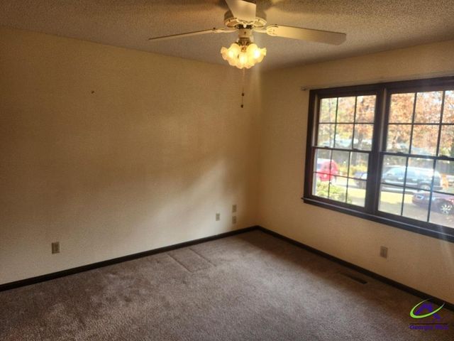 104 Oak Forest Court, Warner Robins, GA 31088