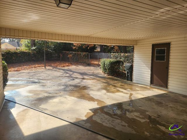 104 Oak Forest Court, Warner Robins, GA 31088