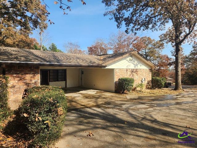 104 Oak Forest Court, Warner Robins, GA 31088