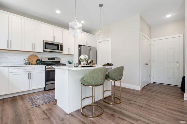 32811 Nature View Drive, New Carlisle, IN 46552