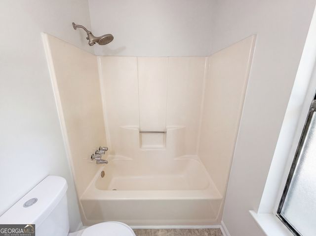 817 Greenhedge Way, Stone Mountain, GA 30088