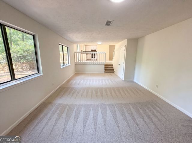 817 Greenhedge Way, Stone Mountain, GA 30088
