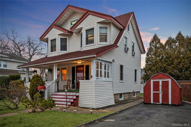 69 Forest Avenue, Valley Stream, NY 11581