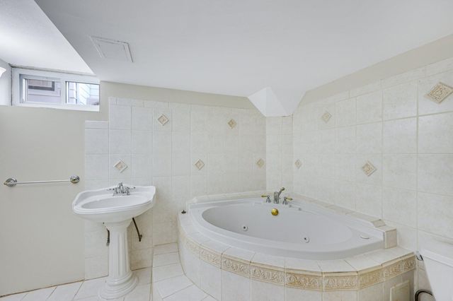 3918 Washburn Avenue N, Minneapolis, MN 55412