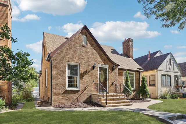 3918 Washburn Avenue N, Minneapolis, MN 55412
