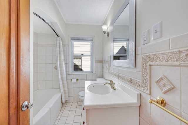 3918 Washburn Avenue N, Minneapolis, MN 55412