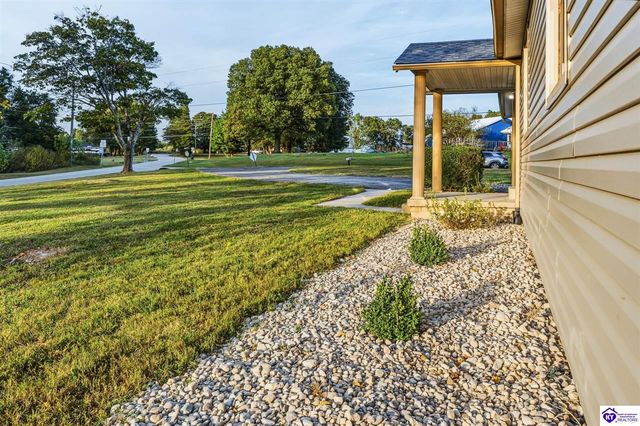 2260 Rabbit Run Road, Vine Grove, KY 40175