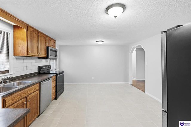 2260 Rabbit Run Road, Vine Grove, KY 40175