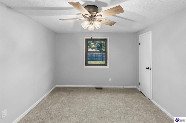 2260 Rabbit Run Road, Vine Grove, KY 40175