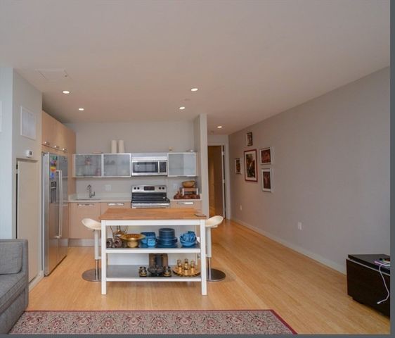 691 Massachusetts Ave 102, Boston, MA 02118