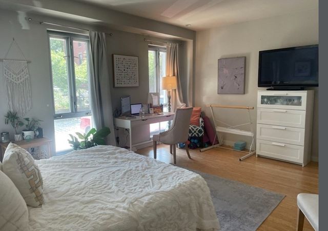 691 Massachusetts Ave 102, Boston, MA 02118