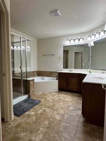 6944 Carrington Lane, Fort Worth, TX 76137