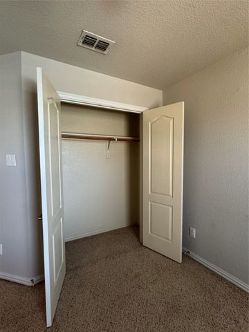 6944 Carrington Lane, Fort Worth, TX 76137