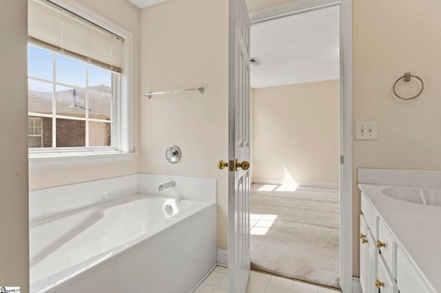 11 Huntley Court, Simpsonville, SC 29680