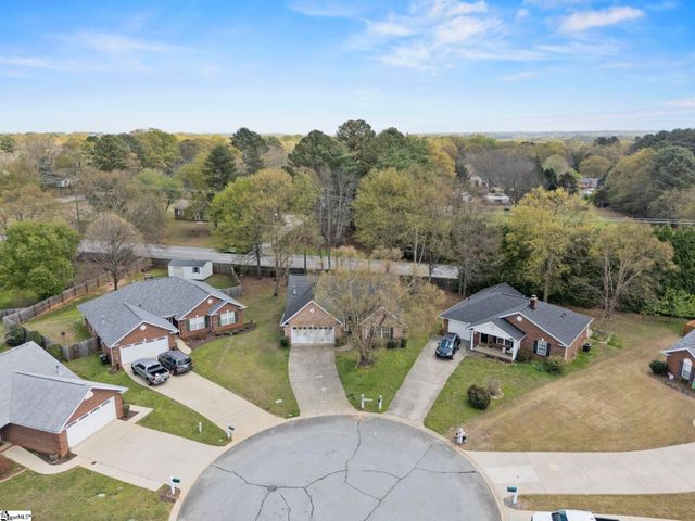 11 Huntley Court, Simpsonville, SC 29680