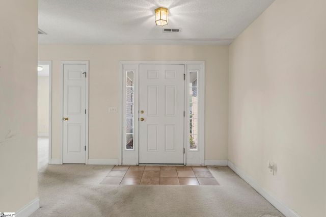 11 Huntley Court, Simpsonville, SC 29680