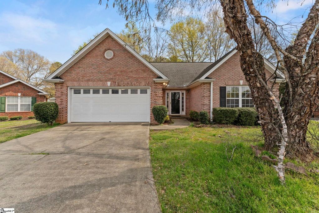 11 Huntley Court, Simpsonville, SC 29680